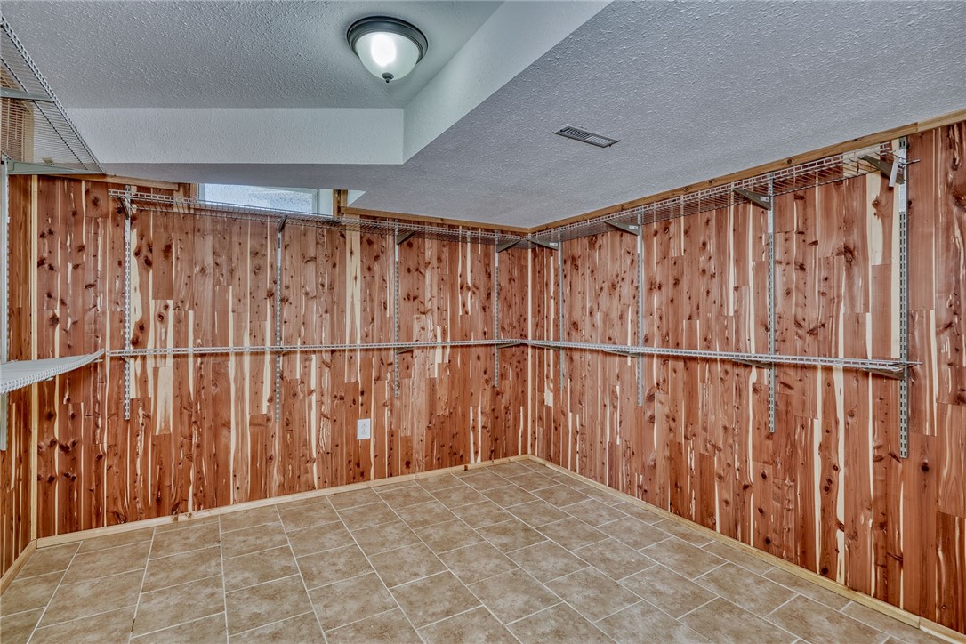 83 Derrick Drive Henrietta, NY 14586 - Photo 47 of 50