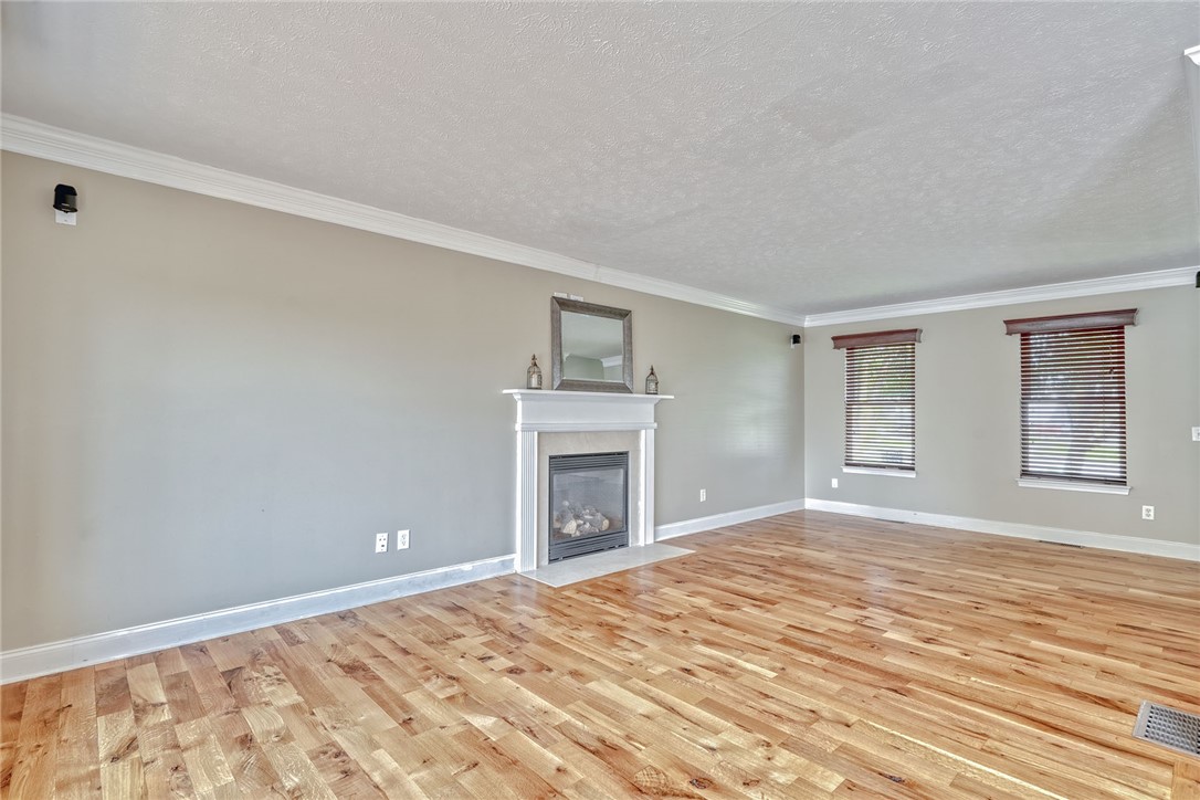 83 Derrick Drive Henrietta, NY 14586 - Photo 5 of 50