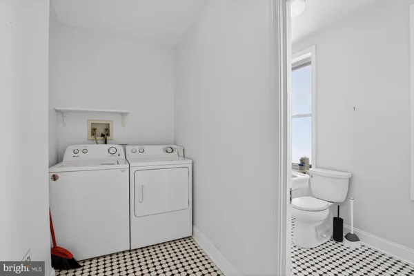 $1,895 | 1910 North Howard Street, Philadelphia, PA 19122