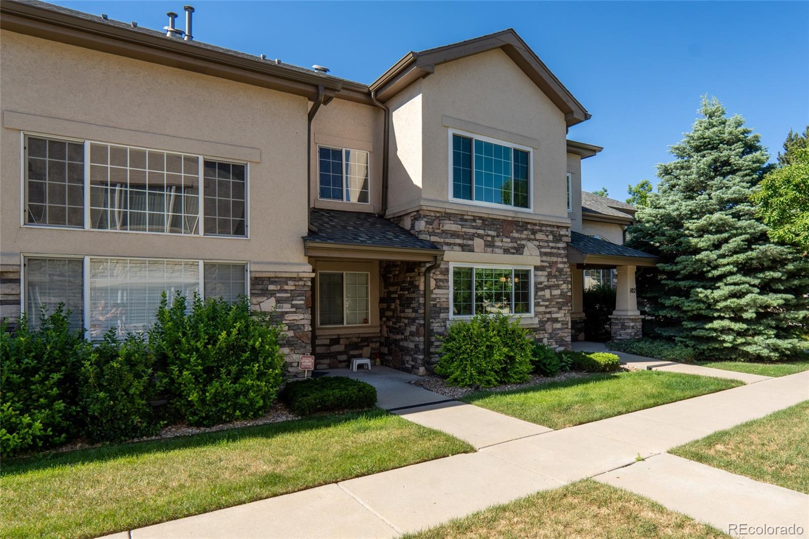 1435 South Chambers Road, Unit 102 Aurora, CO 80017 - Photo 31 of 38