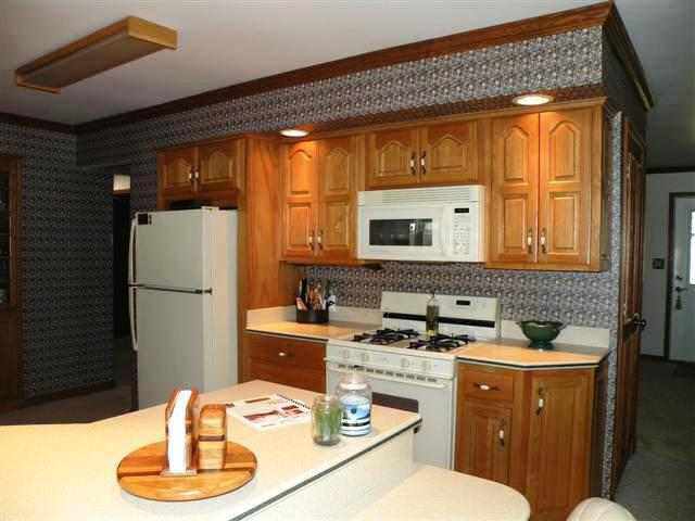 6749 East Cornelius Road Syracuse, IN 46567 - Photo 10 of 25 Gallery Image 10