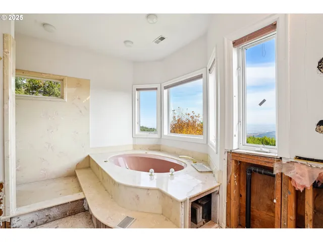 $650,000 | 23300 Northeast Bald Peak Road, Hillsboro, OR 97123