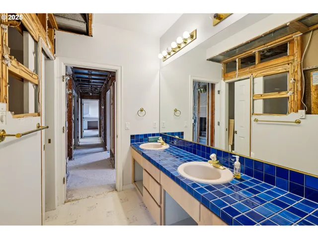 $650,000 | 23300 Northeast Bald Peak Road, Hillsboro, OR 97123