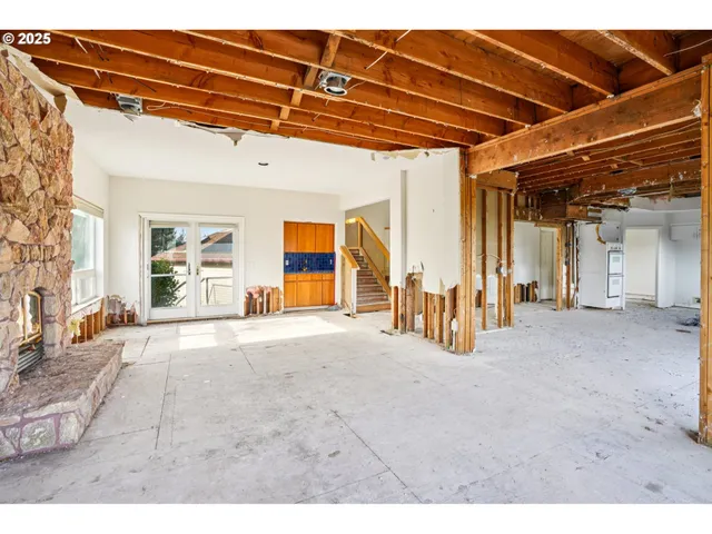 $650,000 | 23300 Northeast Bald Peak Road, Hillsboro, OR 97123