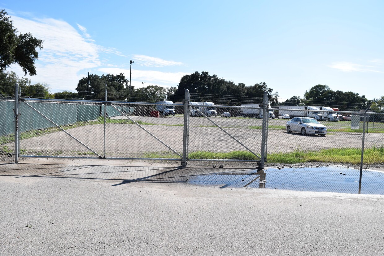 12115 West Drive Cypress, TX 77433 - Photo 6 of 10