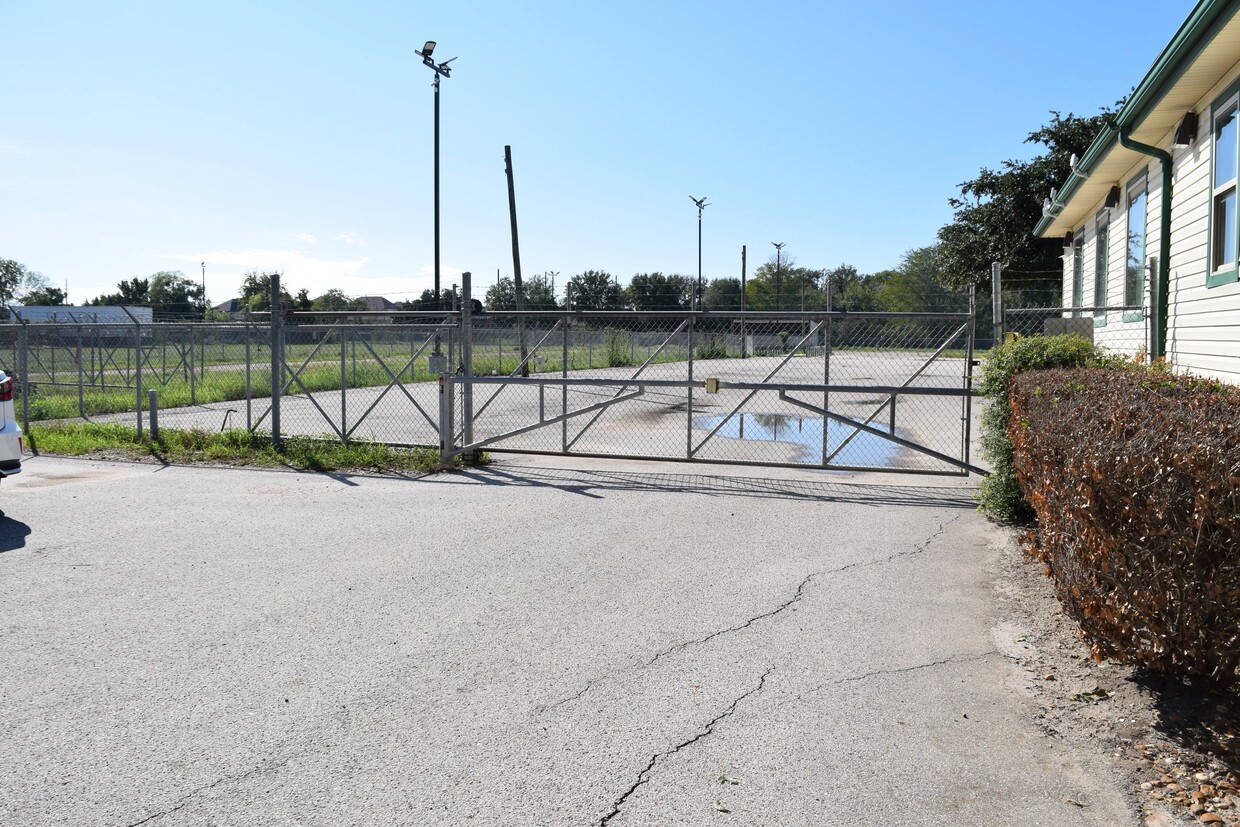 12115 West Drive Cypress, TX 77433 - Photo 7 of 10