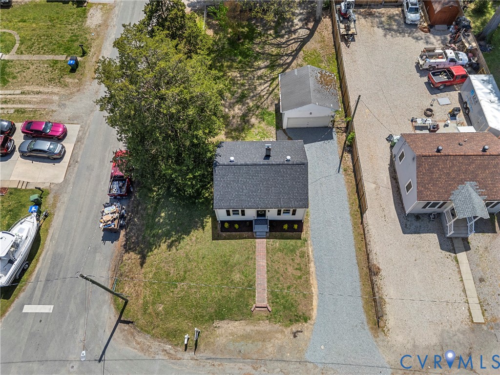 2700 Berry Road Richmond, VA 23234 - Photo 34 of 46 an aerial view of a house with swimming pool