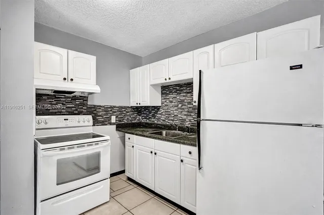 $1,450 | 5316 Northwest 24th Court, Unit 80, Lauderhill, FL 33313