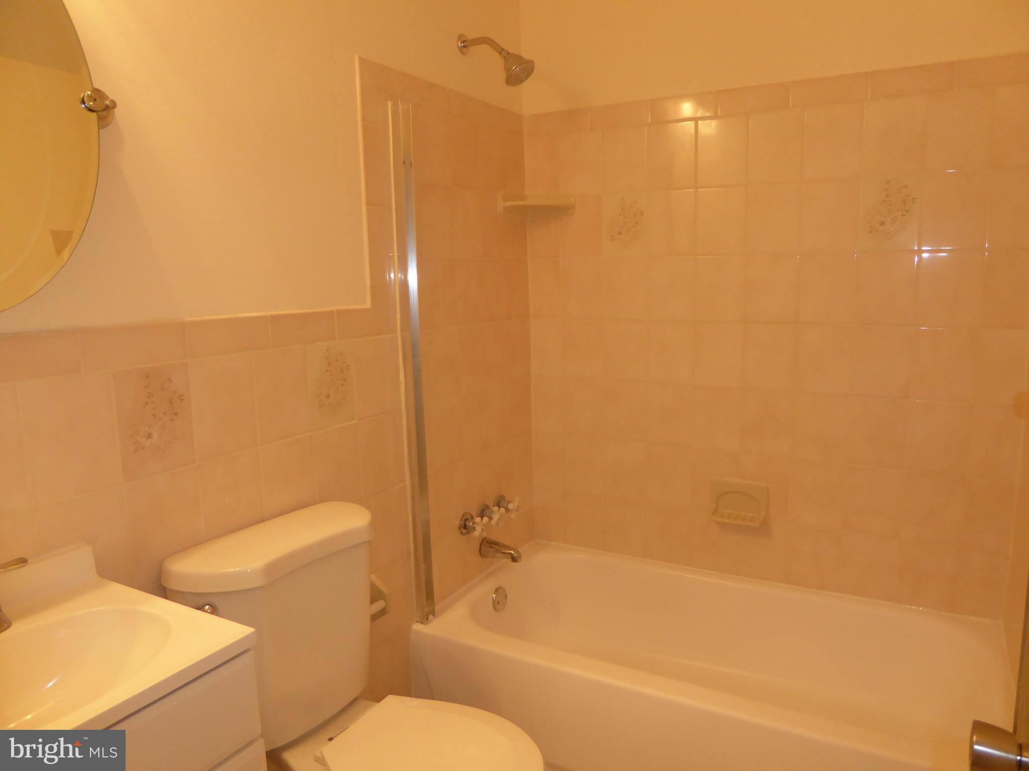7731 Frederick Road Hyattsville, MD 20784 - Photo 13 of 15 Bath