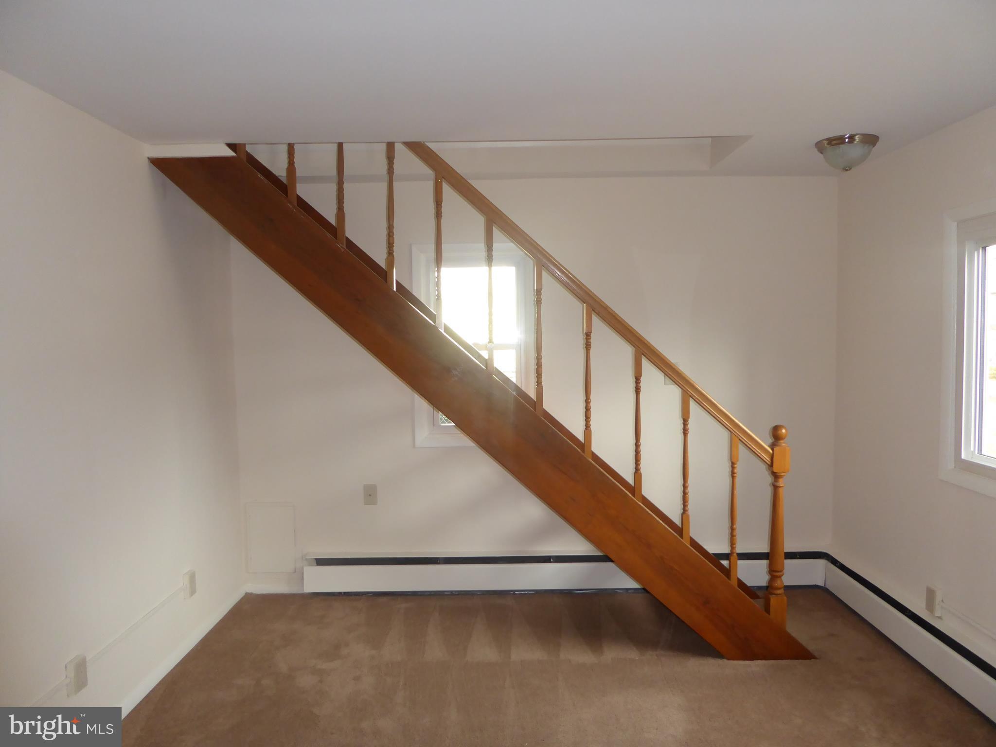 7731 Frederick Road Hyattsville, MD 20784 - Photo 3 of 15 Living Room