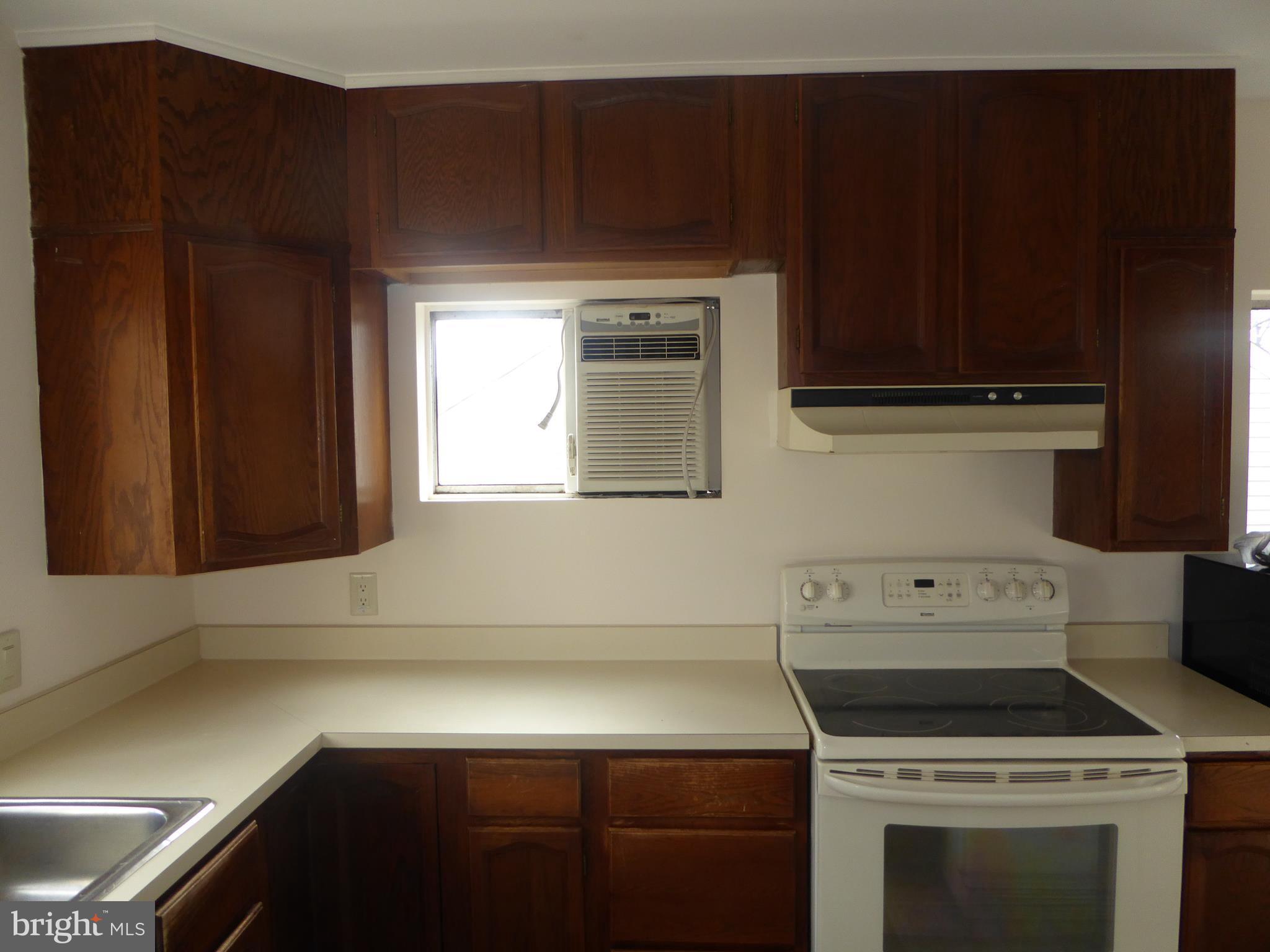 7731 Frederick Road Hyattsville, MD 20784 - Photo 7 of 15 Kitchen