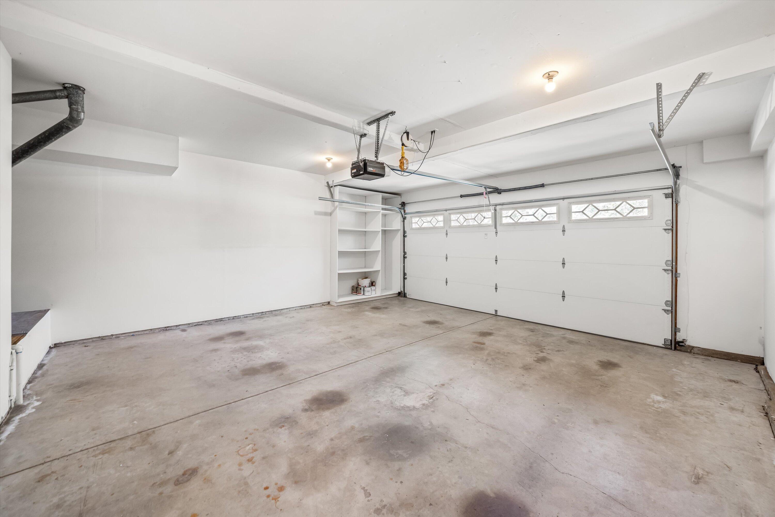 779 Dos Hermanos Road Santa Barbara, CA 93111 - Photo 23 of 33 a view of a garage