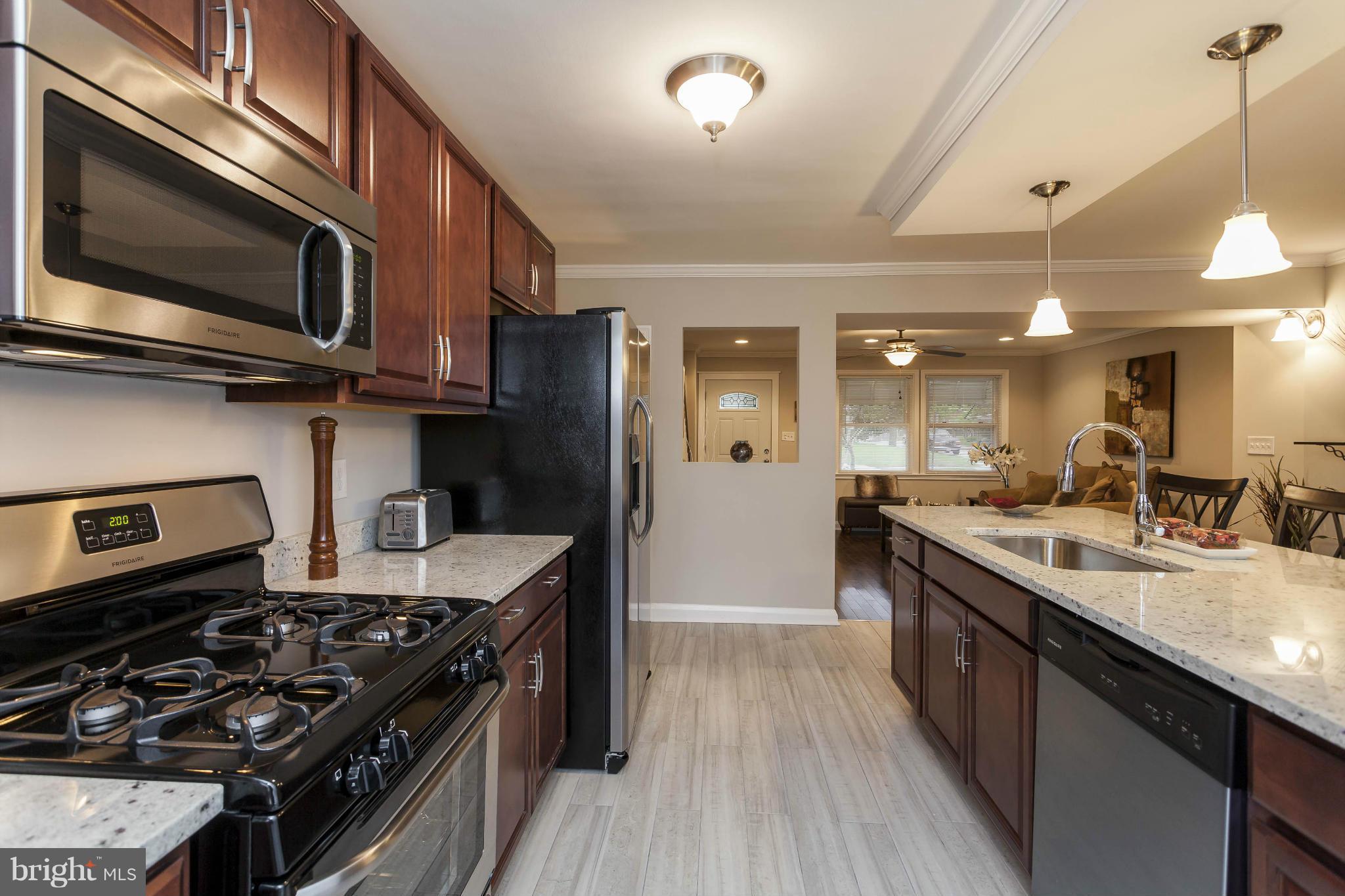 1602 Lochwood Road Baltimore, MD 21218 - Photo 4 of 28 Interior (General)