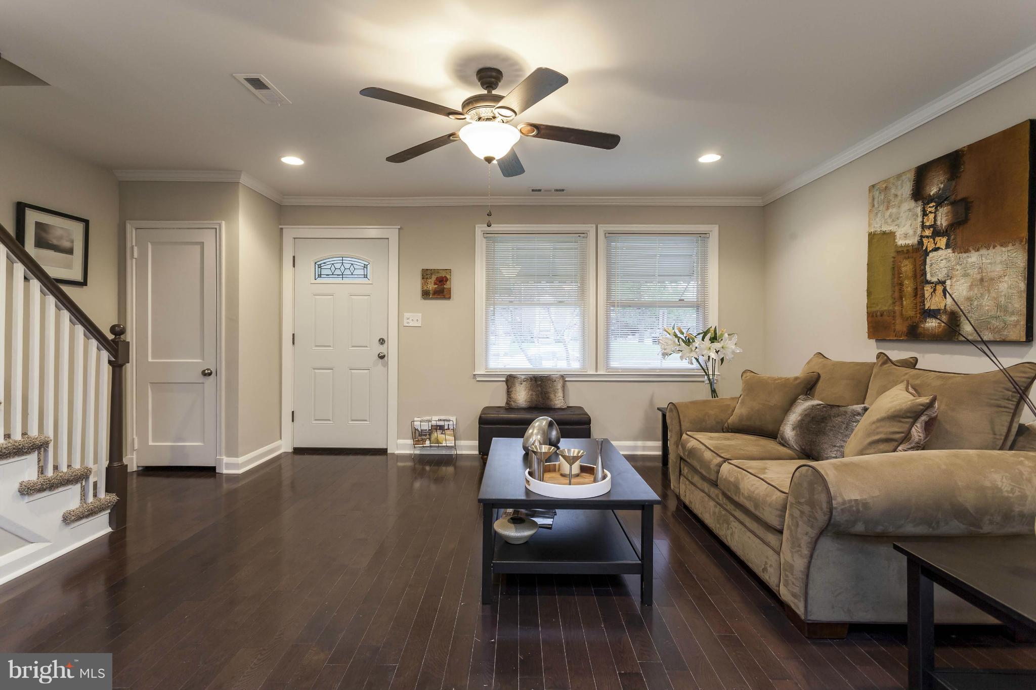 1602 Lochwood Road Baltimore, MD 21218 - Photo 9 of 28 Interior (General)