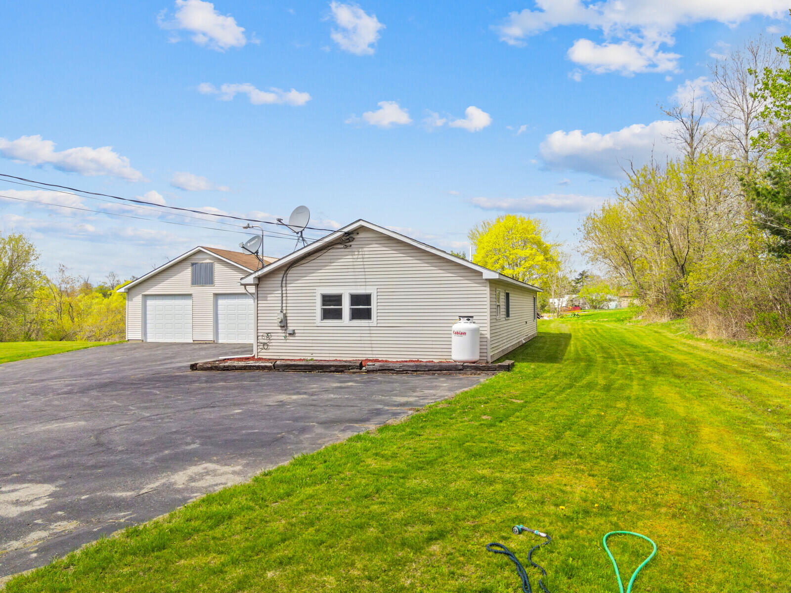 17 Hill Road Clinton, ME 04927 - Photo 5 of 46 05_DJI_0020_DxO_mls