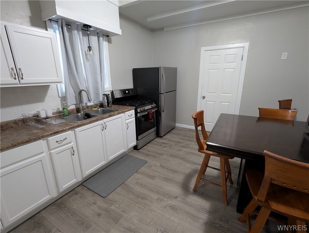 102 17th Street Buffalo, NY 14213 - Photo 6 of 9