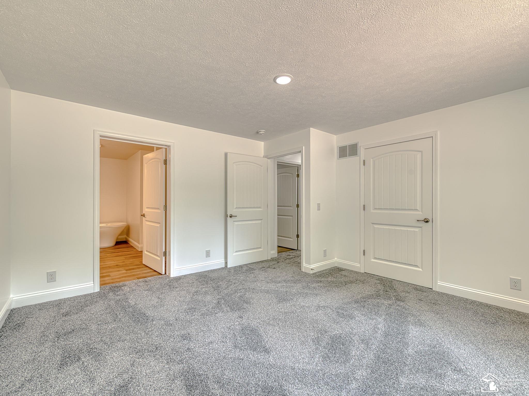 3901 Kane Road Carleton, MI 48117 - Photo 17 of 54