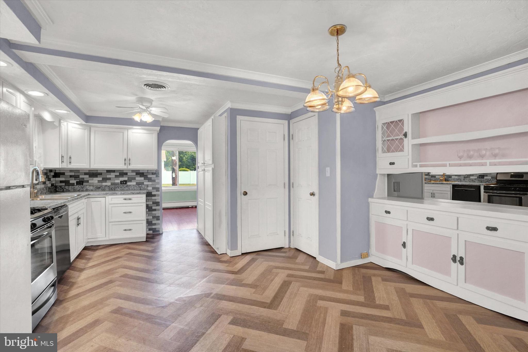790 Church Road York, PA 17404 - Photo 10 of 27 Eat-In Kitchen