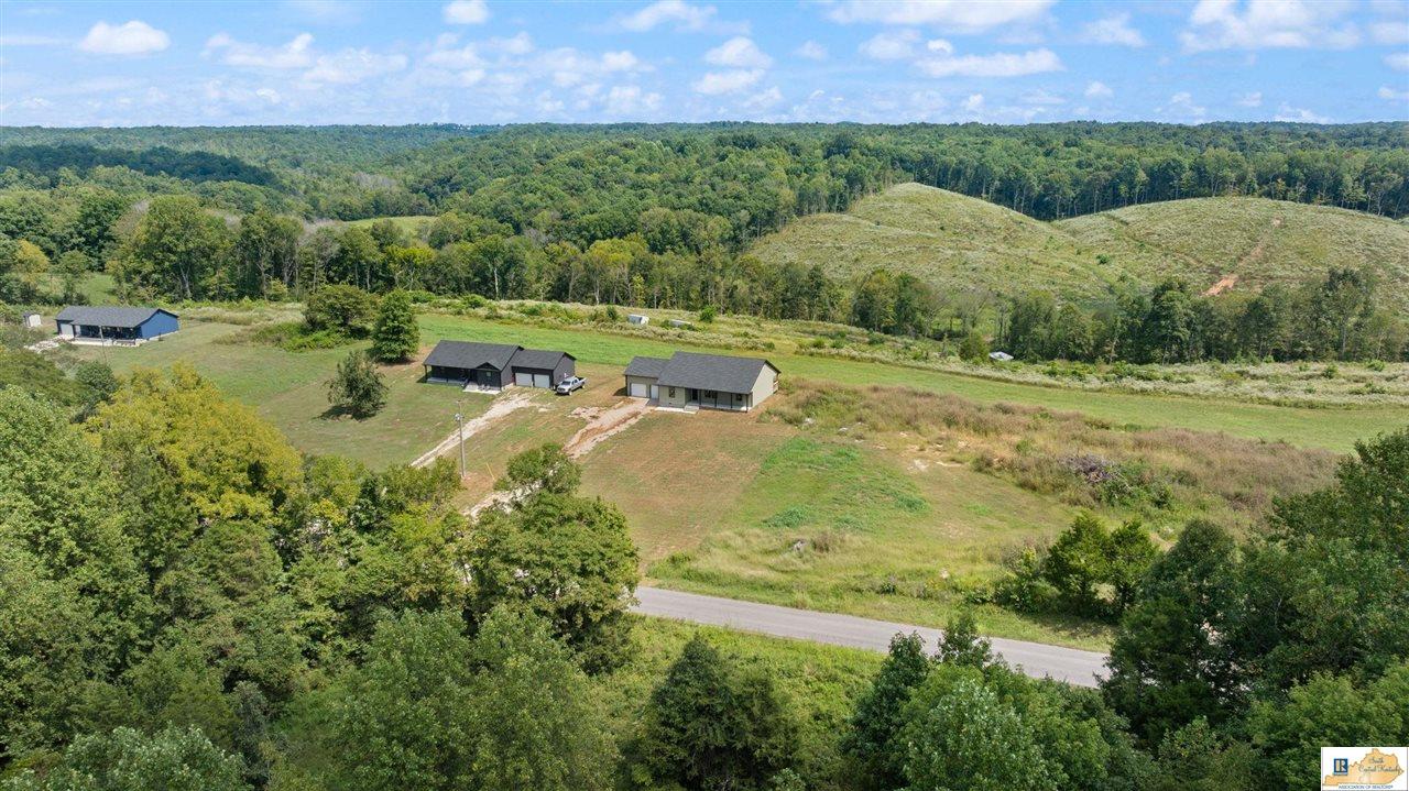2780 Berry Store Road Smiths Grove, KY 42171 - Photo 41 of 61 Gallery Image 41