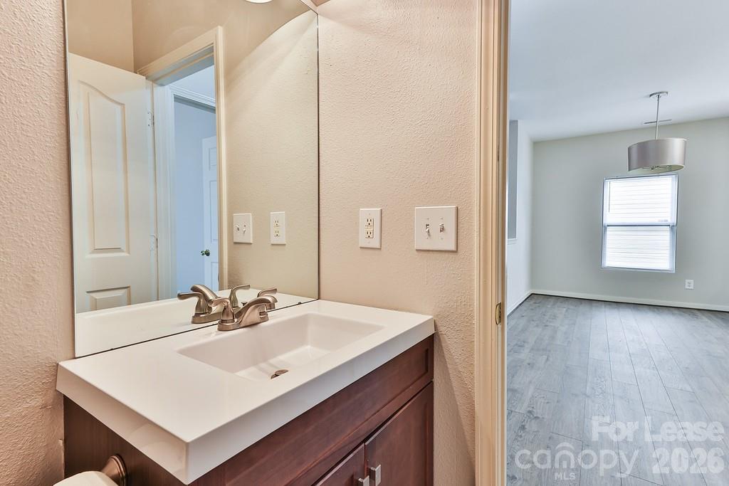 8946 Chalkstone Road Charlotte, NC 28216 - Photo 20 of 37