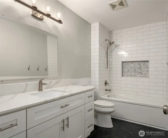 $620,000 | 32215 Sunny Lane, Black Diamond, WA 98010