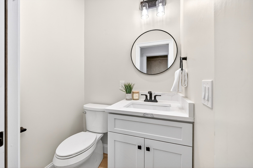 45 Presidents Road Weymouth, MA 02188 - Photo 21 of 23