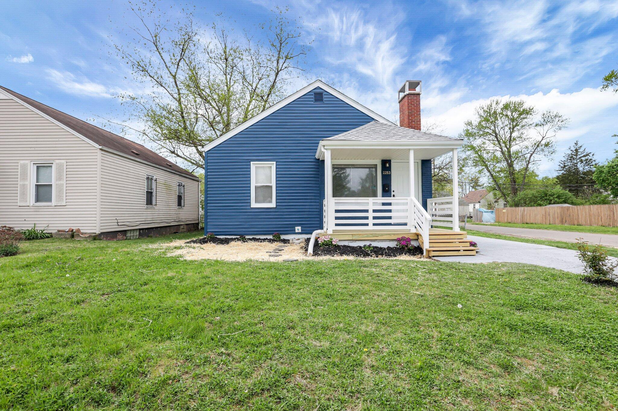 2253 Gerbert Road Columbus, OH 43211 - Photo 7 of 42 6-web-or-mls-0N4A2594