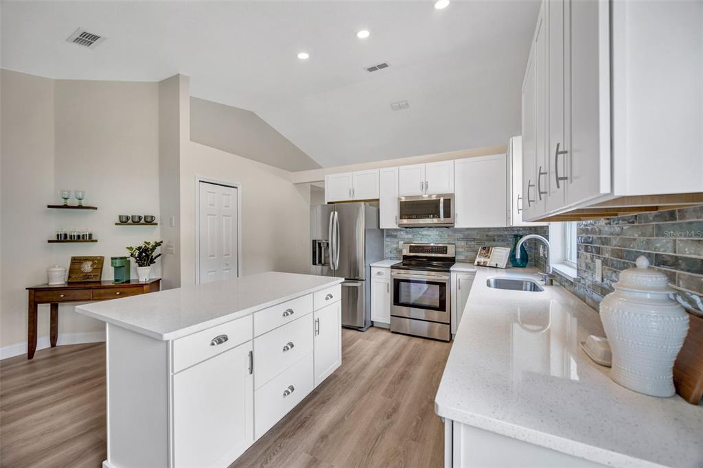 511 Center Point Road Valrico, FL 33594 - Photo 27 of 40