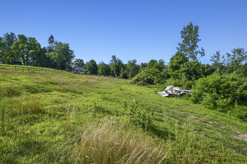 759 Northfield Road Lunenburg, MA 01462 - Photo 3 of 6