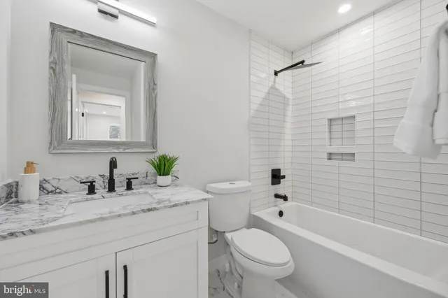 $549,999 | 2606 41st Street Northwest, Unit 2, Washington, DC 20007