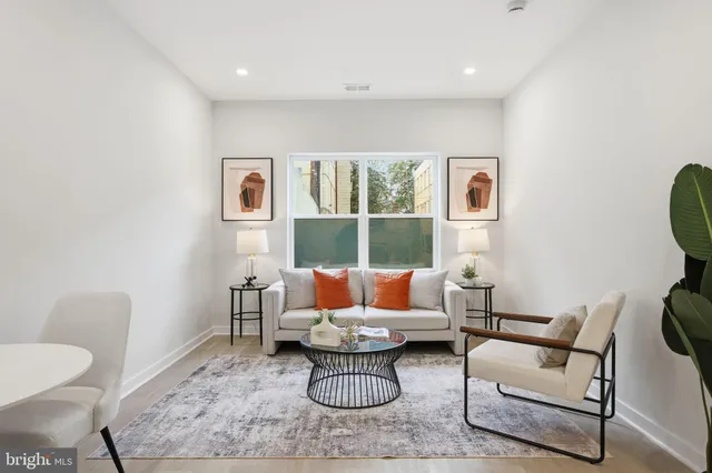 $549,999 | 2606 41st Street Northwest, Unit 2, Washington, DC 20007