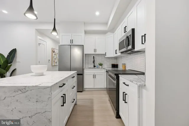 $549,999 | 2606 41st Street Northwest, Unit 2, Washington, DC 20007