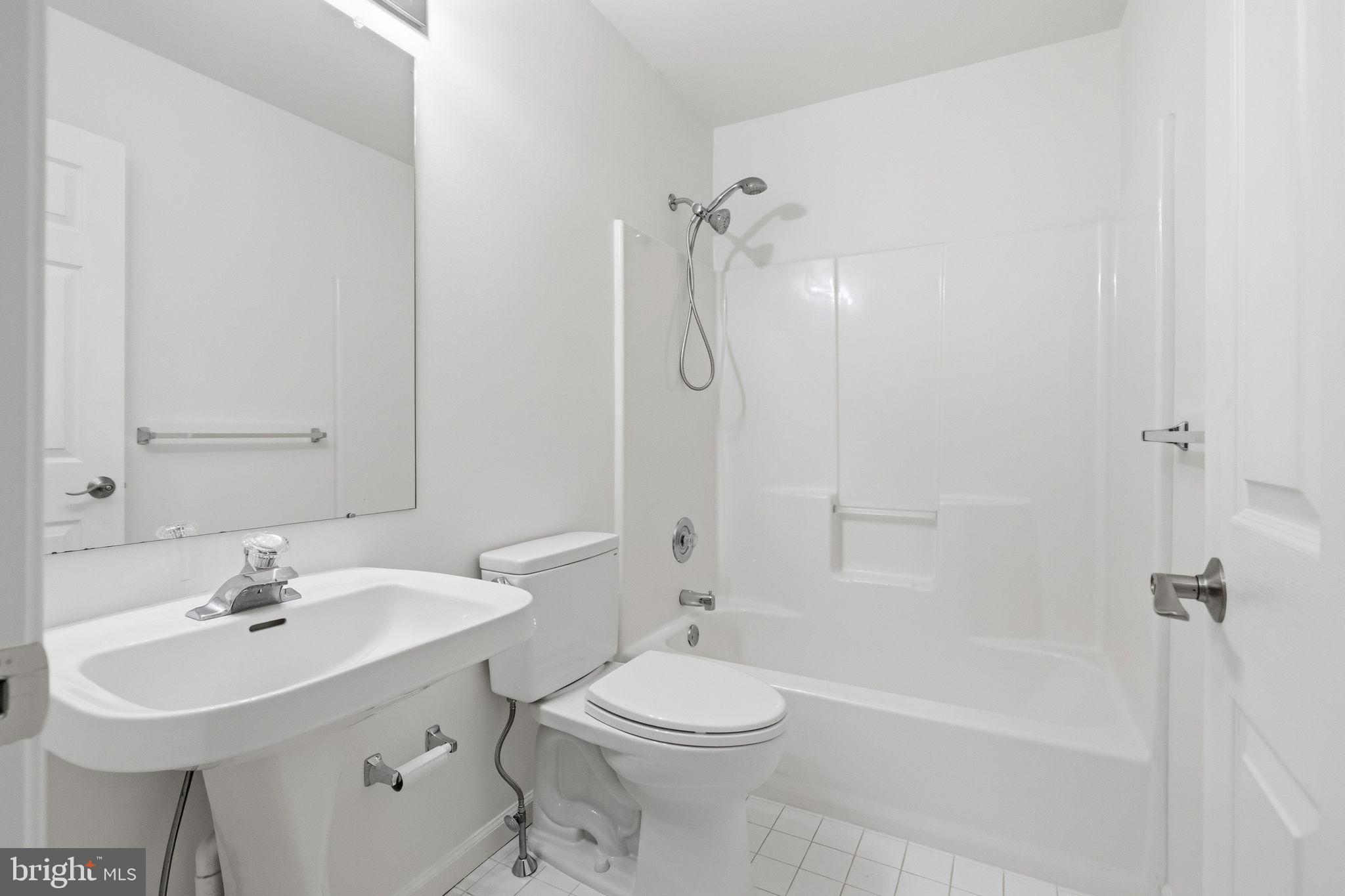 1400 Harbour Ridge Lane Downingtown, PA 19335 - Photo 26 of 36 Hall bathroom