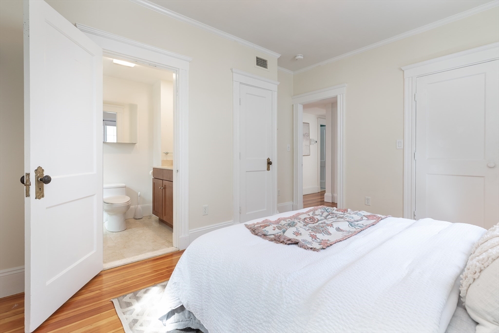 106 Browne Street, Unit 2 Brookline, MA 02446 - Photo 12 of 24