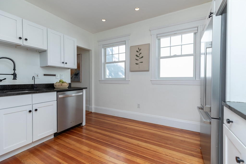 106 Browne Street, Unit 2 Brookline, MA 02446 - Photo 5 of 24