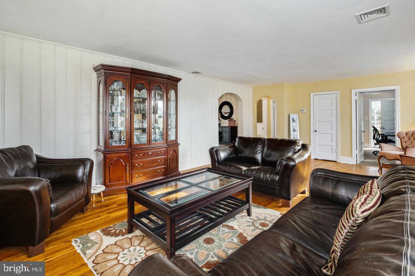 100 South Providence Road Wallingford, PA 19086 - Photo 22 of 56 upper level living roomupper level living room