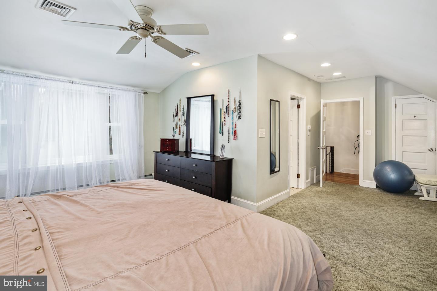 100 South Providence Road Wallingford, PA 19086 - Photo 33 of 56 Master Bedroom