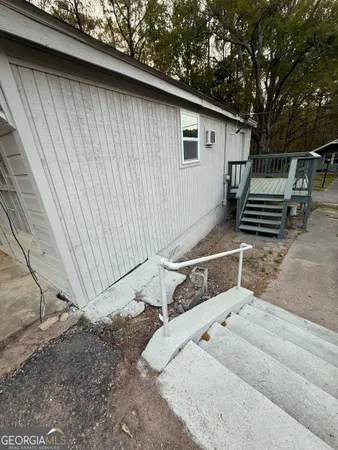 $950 | 2784 Highway 29, Newnan, GA 30263