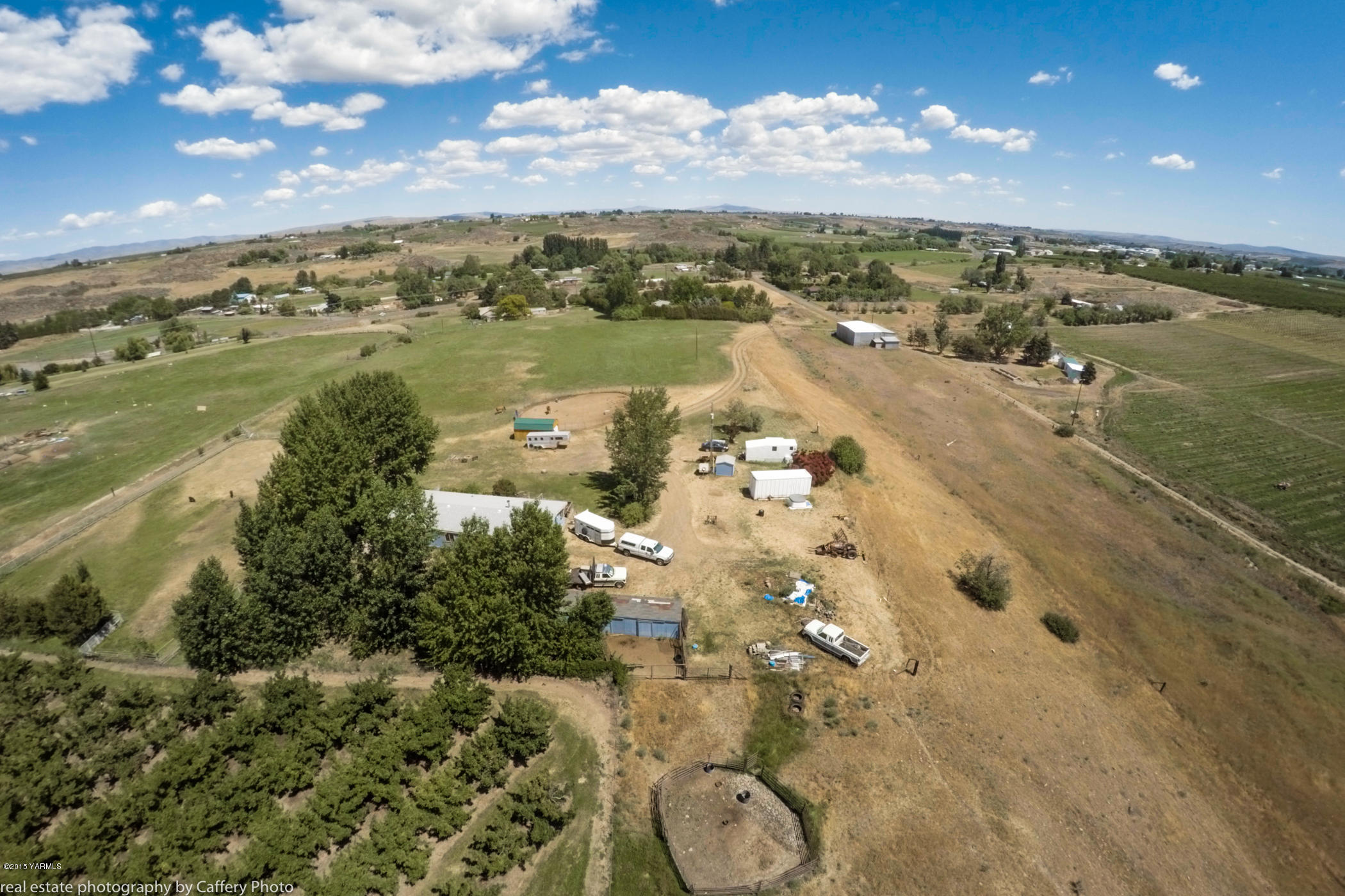 252-250 Knutson Road Tieton, WA 98947 - Photo 43 of 51 a view of a city