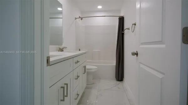 $354,900 | 3433 Jeffcott Street, Fort Myers, FL 33916