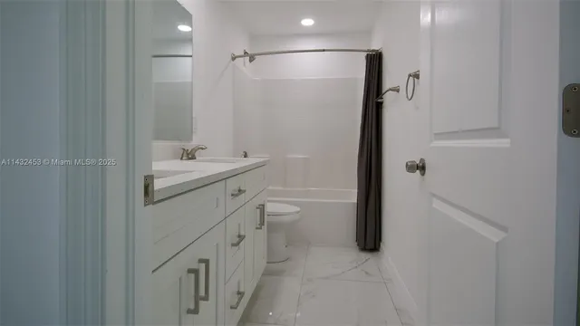 $355,900 | 3433 Jeffcott Street, Fort Myers, FL 33916