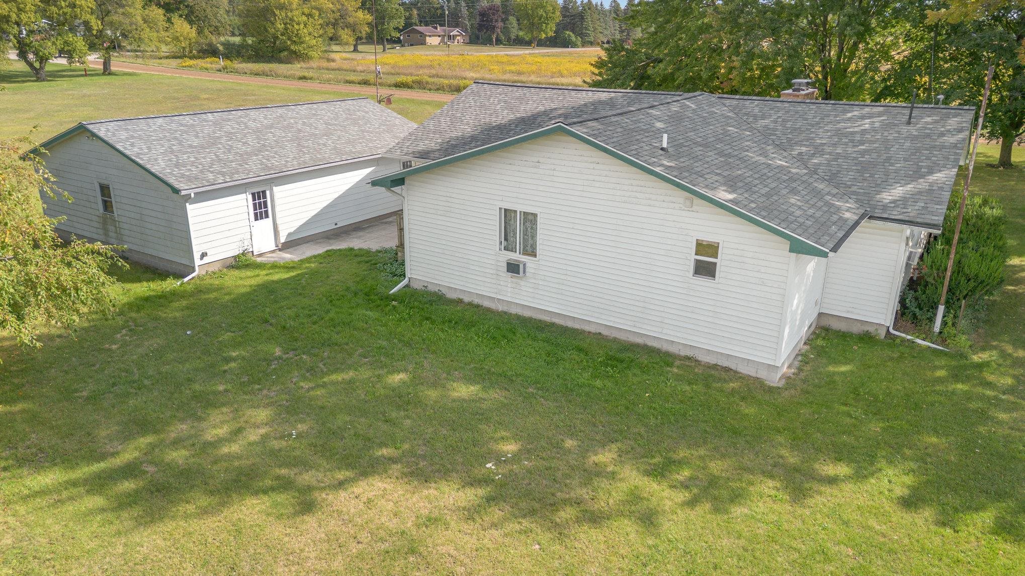 2929 East Millbrook Road Mount Pleasant, MI 48858 - Photo 3 of 28