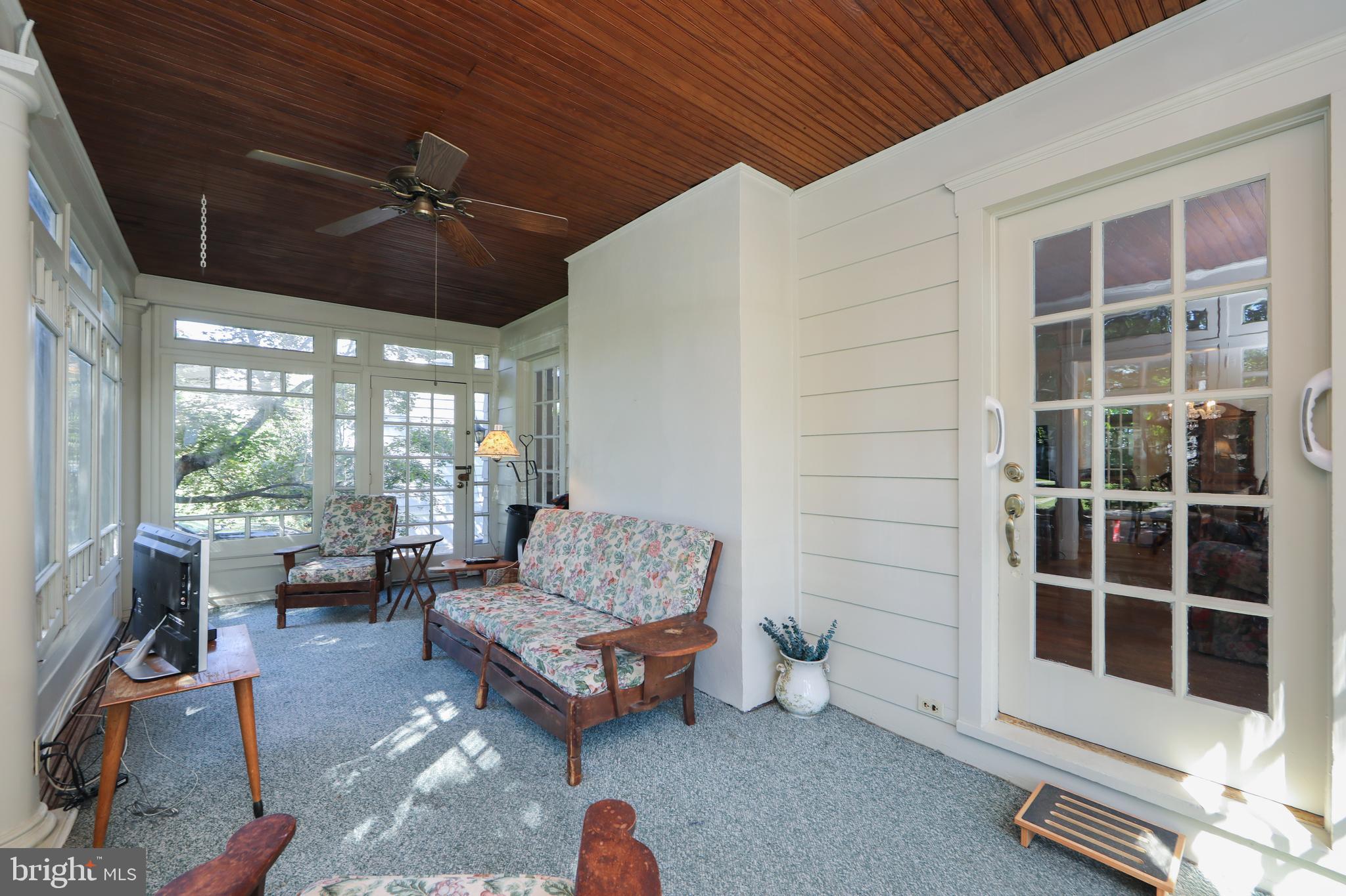 237 Rhoads Avenue Haddonfield, NJ 08033 - Photo 5 of 47 entrance into the living room