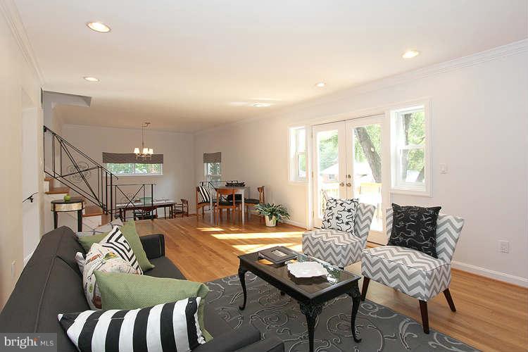 1612 Belvedere Boulevard Silver Spring, MD 20902 - Photo 12 of 24 Family Room