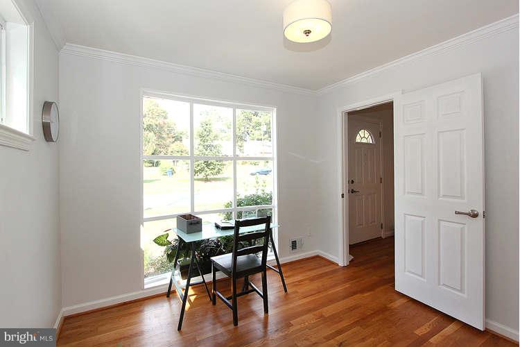 1612 Belvedere Boulevard Silver Spring, MD 20902 - Photo 3 of 24 Family Room