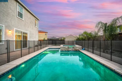 $889,000 | 1655 Apricot Court, Dixon, CA 95620