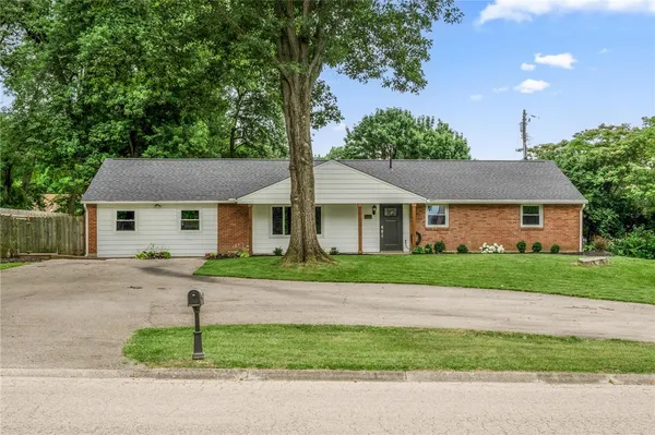 $400,000 | 25 Eleanor Drive, Springboro, OH 45066