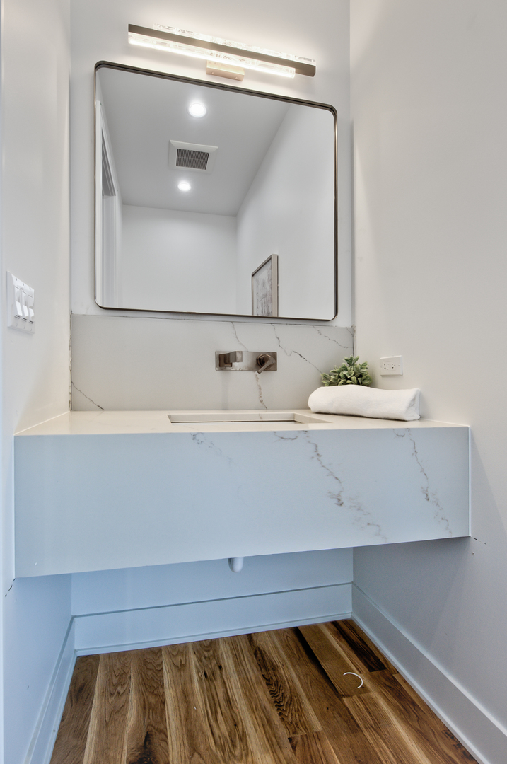 1325 North Artesian Avenue, Unit 1 Chicago, IL 60622 - Photo 11 of 21