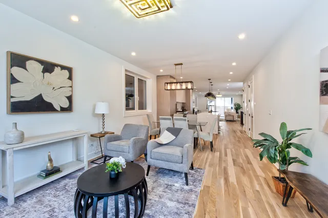 $875,000 | 1325 North Artesian Avenue, Unit 1, Chicago, IL 60622