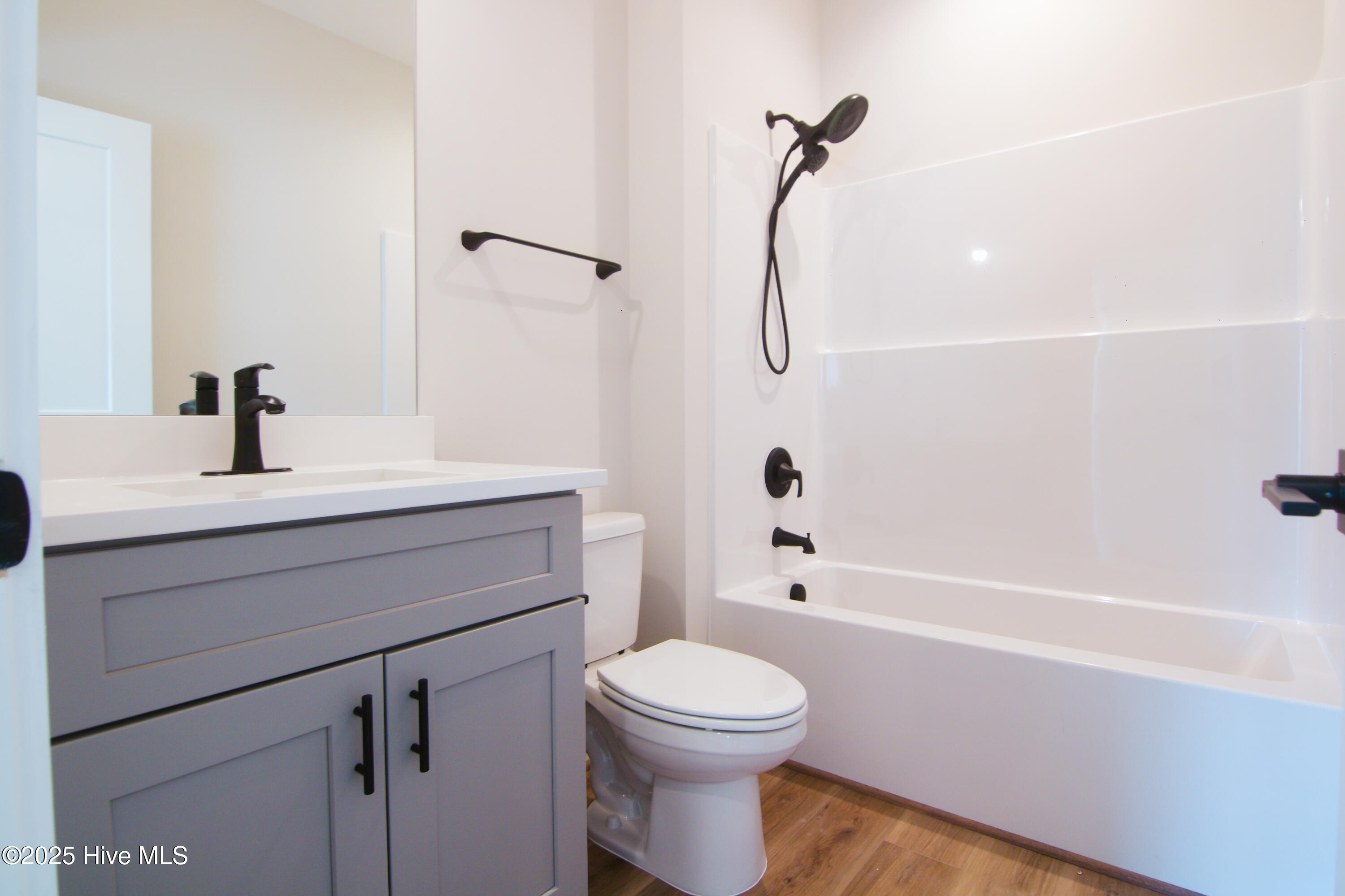 578 Forest Knolls Road Goldsboro, NC 27534 - Photo 12 of 22 Guest Bathroom